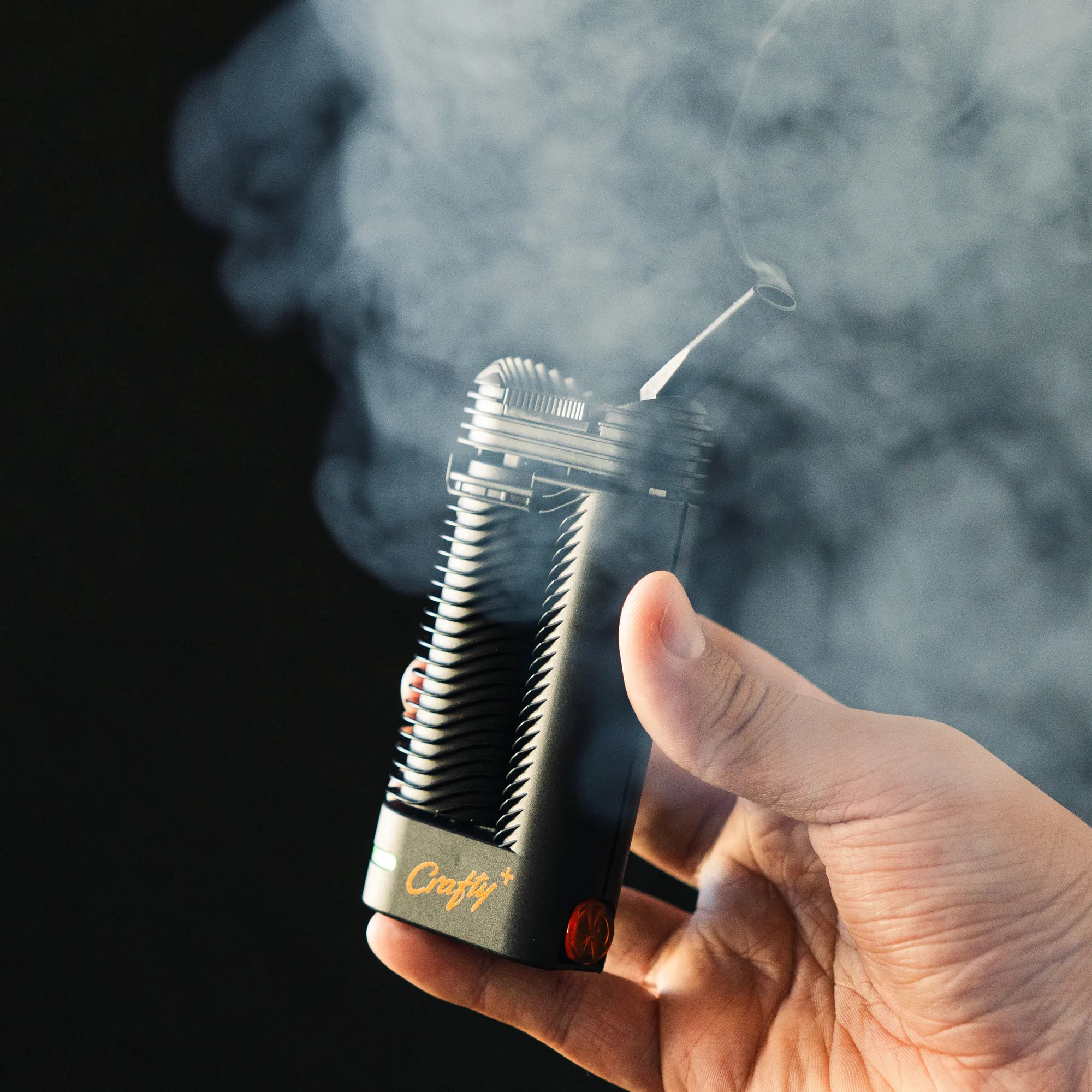 crafty-plus-vaporizer-vapor.webp